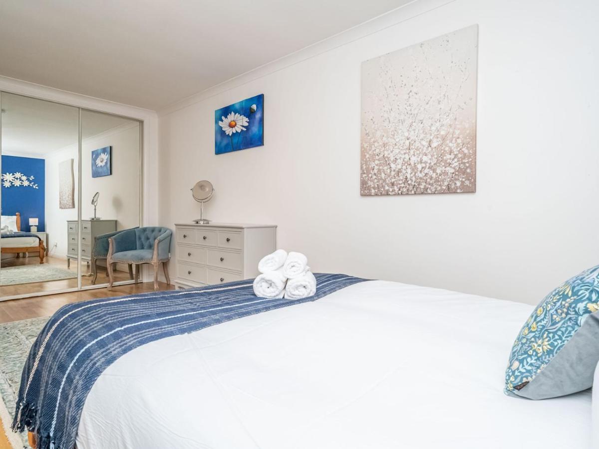Pass The Keys Stunning Flat With Sea View And Parking Appartement EDI Buitenkant foto