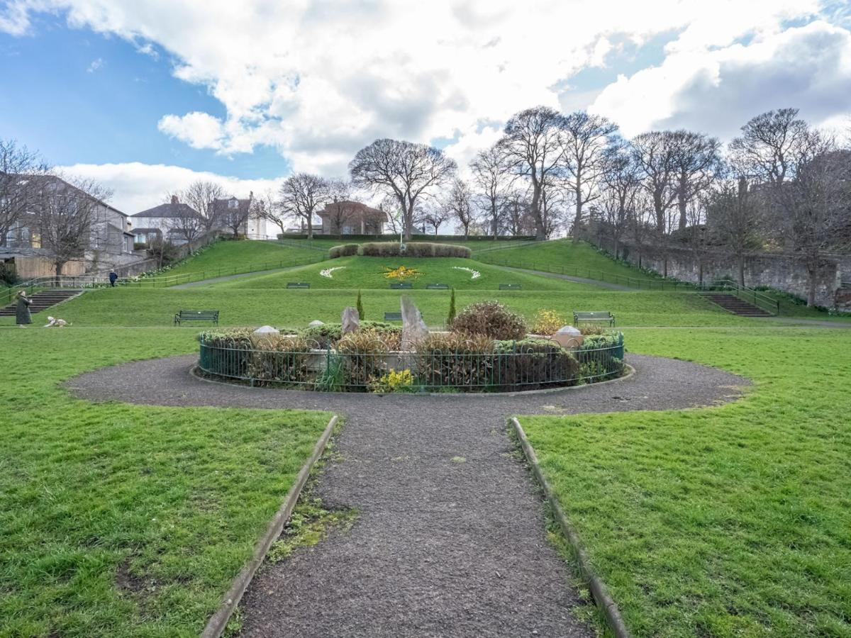 Pass The Keys Stunning Flat With Sea View And Parking Appartement EDI Buitenkant foto